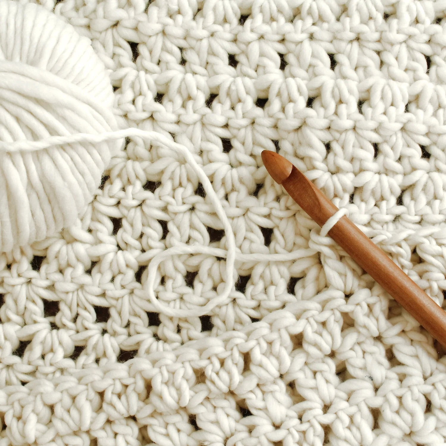 Skye Tassel Throw Crochet Kit - Image 4