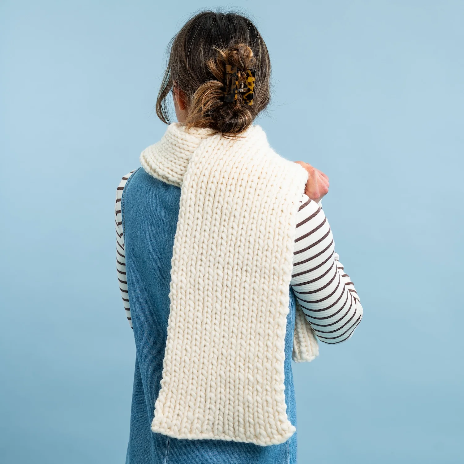 Vale Scarf Knitting Kit - Image 3